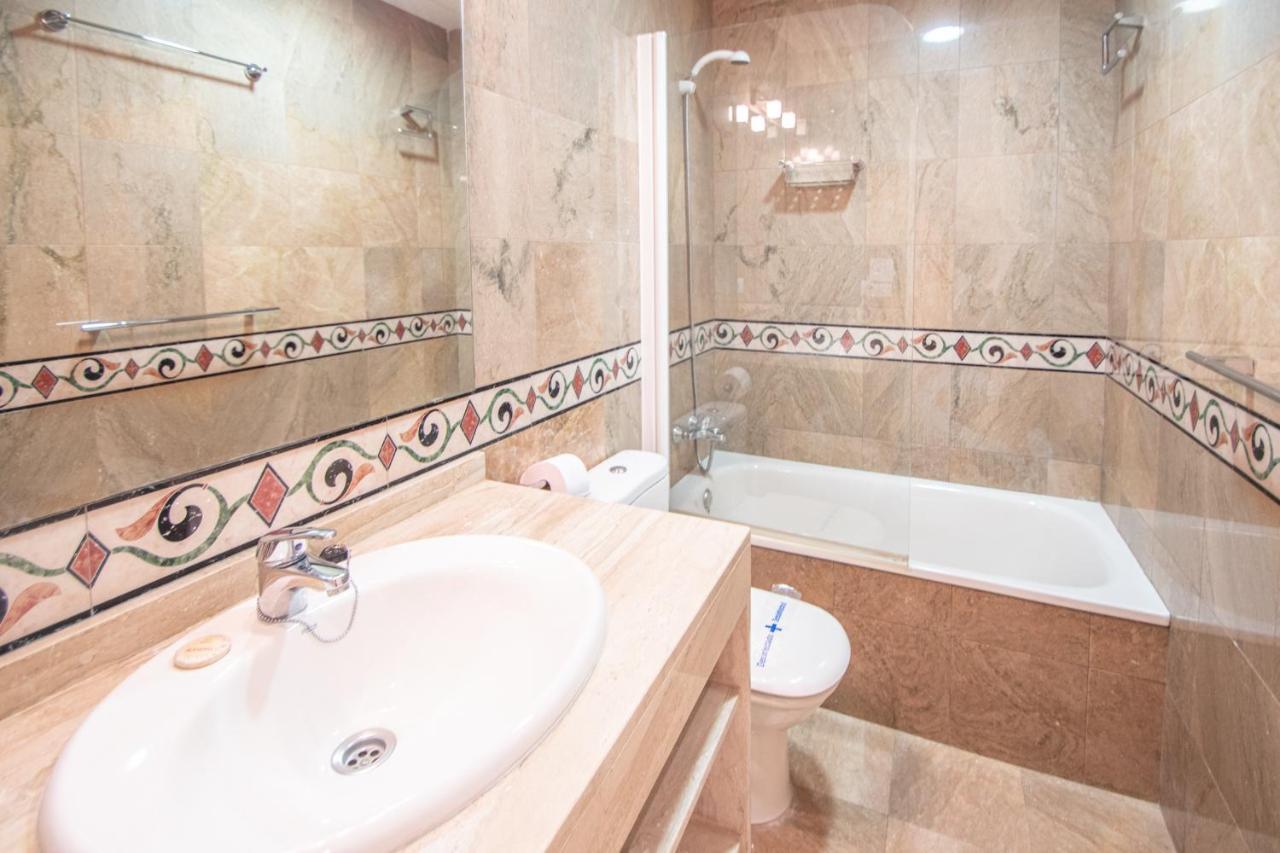 Apartamento El Meridiano De Cadiz Bagian luar foto