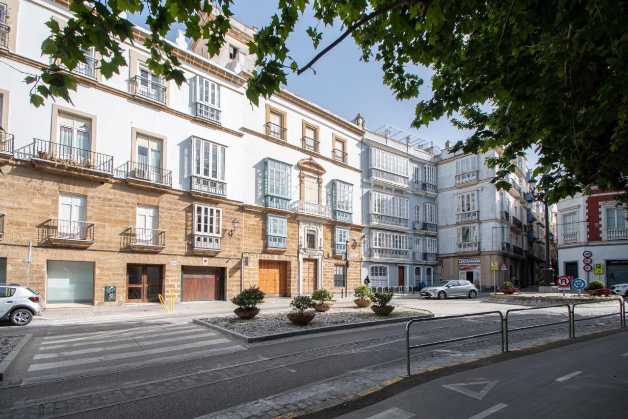 Apartamento El Meridiano De Cadiz Bagian luar foto