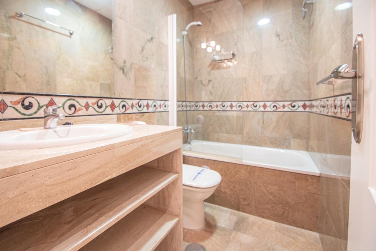 Apartamento El Meridiano De Cadiz Bagian luar foto