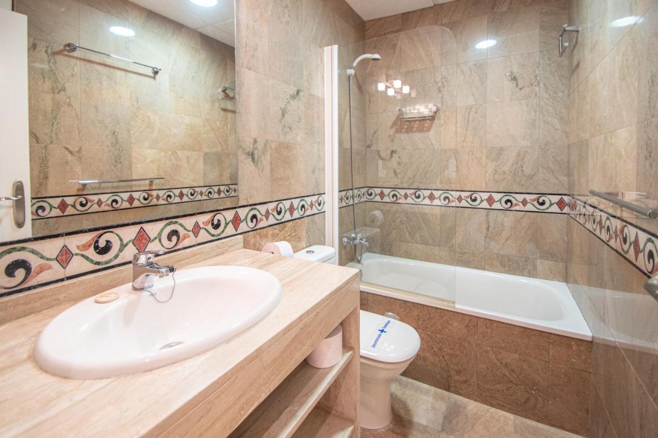 Apartamento El Meridiano De Cadiz Bagian luar foto